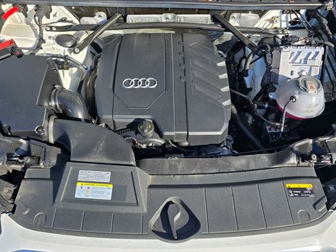 Used 2022 Audi Q5 2.0T Premium w/ Convenience Package image 10