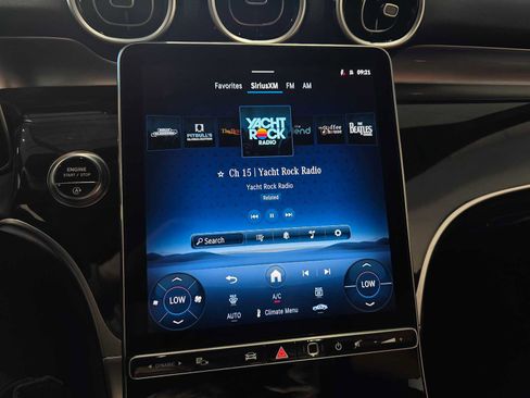 Used 2026 Mercedes-Benz GLC 300 image 26