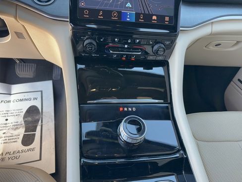 Used 2023 Jeep Grand Cherokee L Limited w/ Luxury Tech Group II image 24