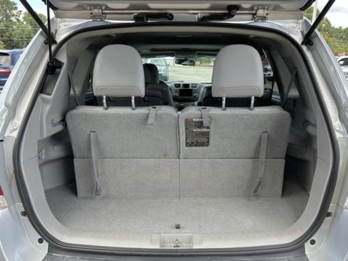 Used 2011 Toyota Highlander Limited image 19