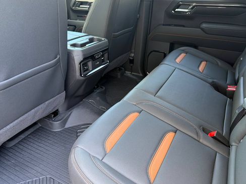 New 2026 GMC Sierra 1500 AT4 w/ AT4 Premium Package AWD/4WD image 9