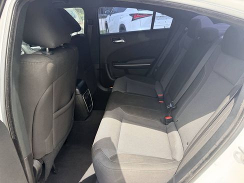 Used 2022 Dodge Charger SXT RWD image 11
