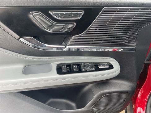 Used 2022 Lincoln Corsair Reserve w/ Equipment Group 201A image 18