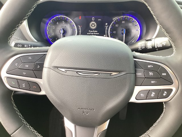 New 2027 Chrysler Pacifica Select FWD image 12