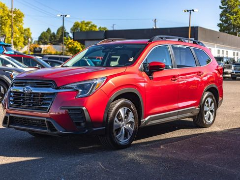 Used 2025 Subaru Ascent Premium AWD/4WD image 4