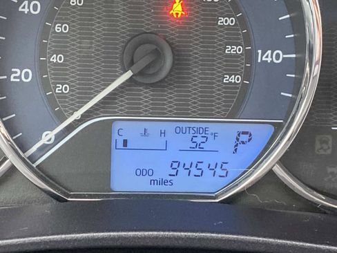 Used 2015 Toyota Corolla LE image 27