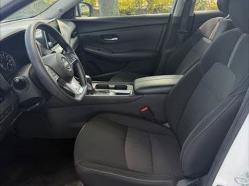 Used 2024 Nissan Sentra SV FWD image 24