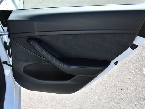 Used 2021 Tesla Model 3 Standard Range Plus RWD image 36