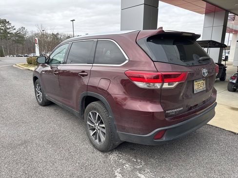 Used 2019 Toyota Highlander XLE image 9