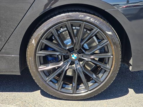Used 2020 BMW 740i w/ M Sport Package RWD image 10