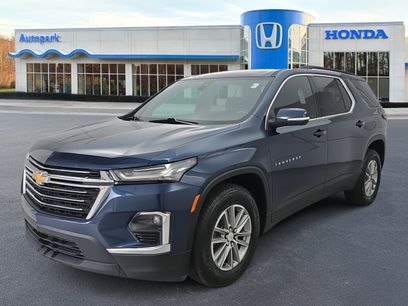 Used 2022 Chevrolet Traverse LT