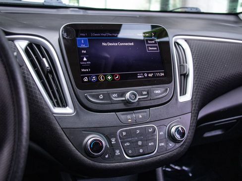 Used 2024 Chevrolet Malibu LT image 16