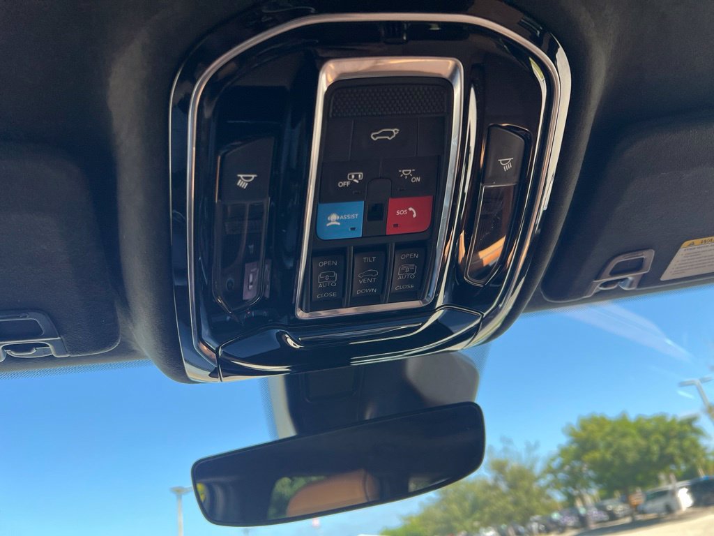 Used 2023 Jeep Grand Cherokee L Summit AWD/4WD image 48