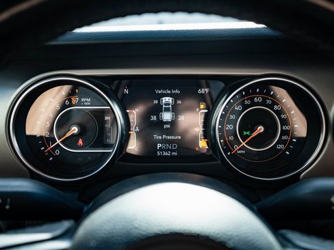 Used 2020 Jeep Gladiator Sport w/ Quick Order Package 24S image 29