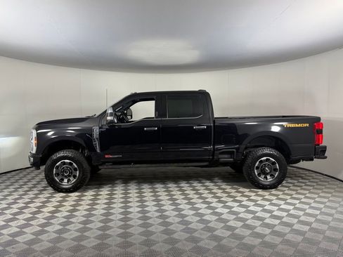Used 2024 Ford F350 Platinum w/ Tremor Off-Road Package AWD/4WD image 11