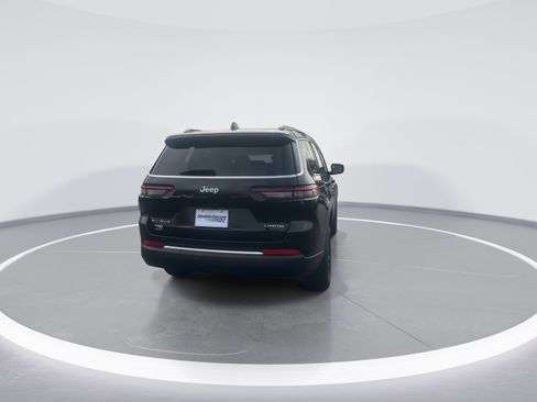 Used 2021 Jeep Grand Cherokee L Laredo w/ Luxury Tech Group I image 8