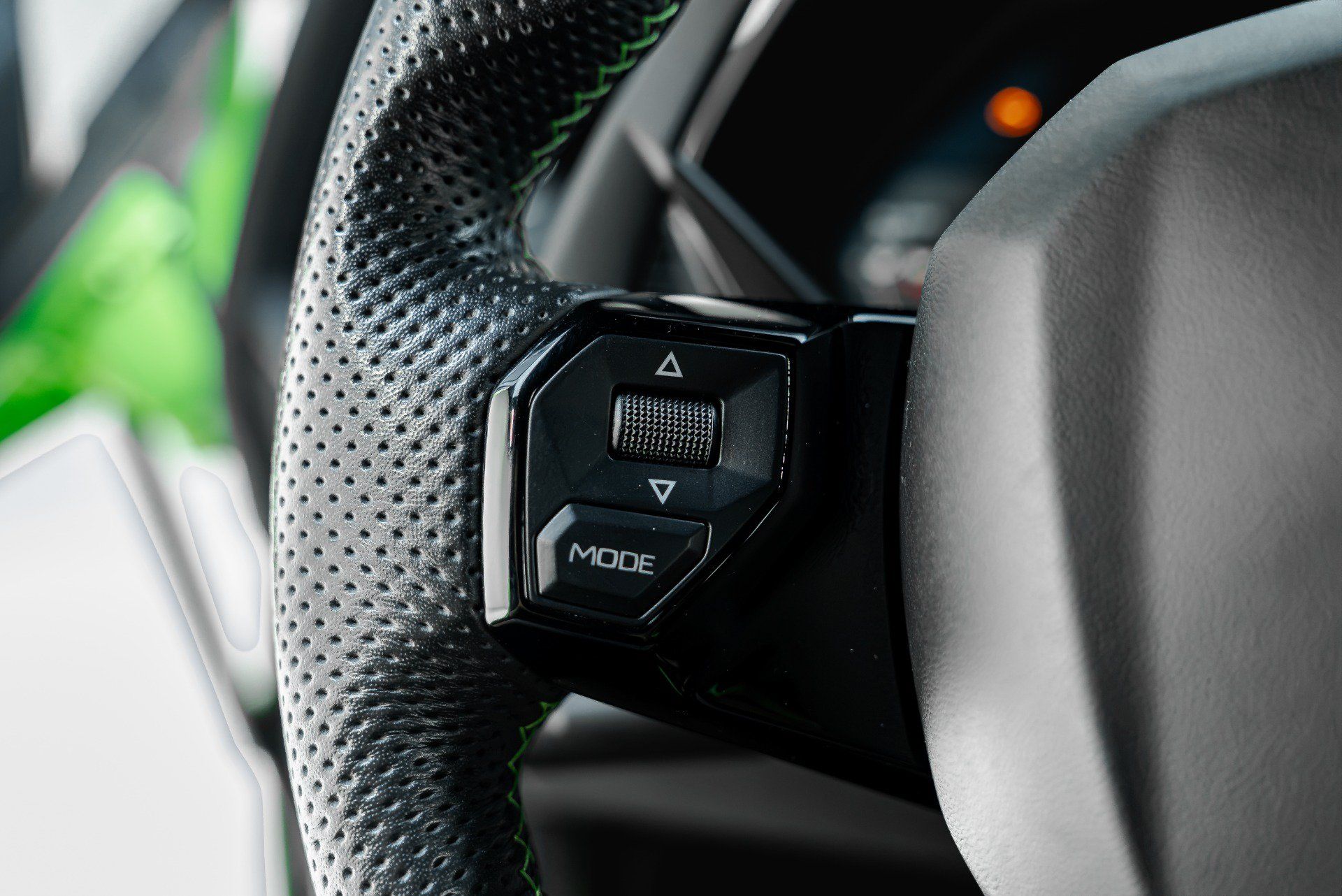Used 2019 Lamborghini Aventador SVJ AWD/4WD image 75