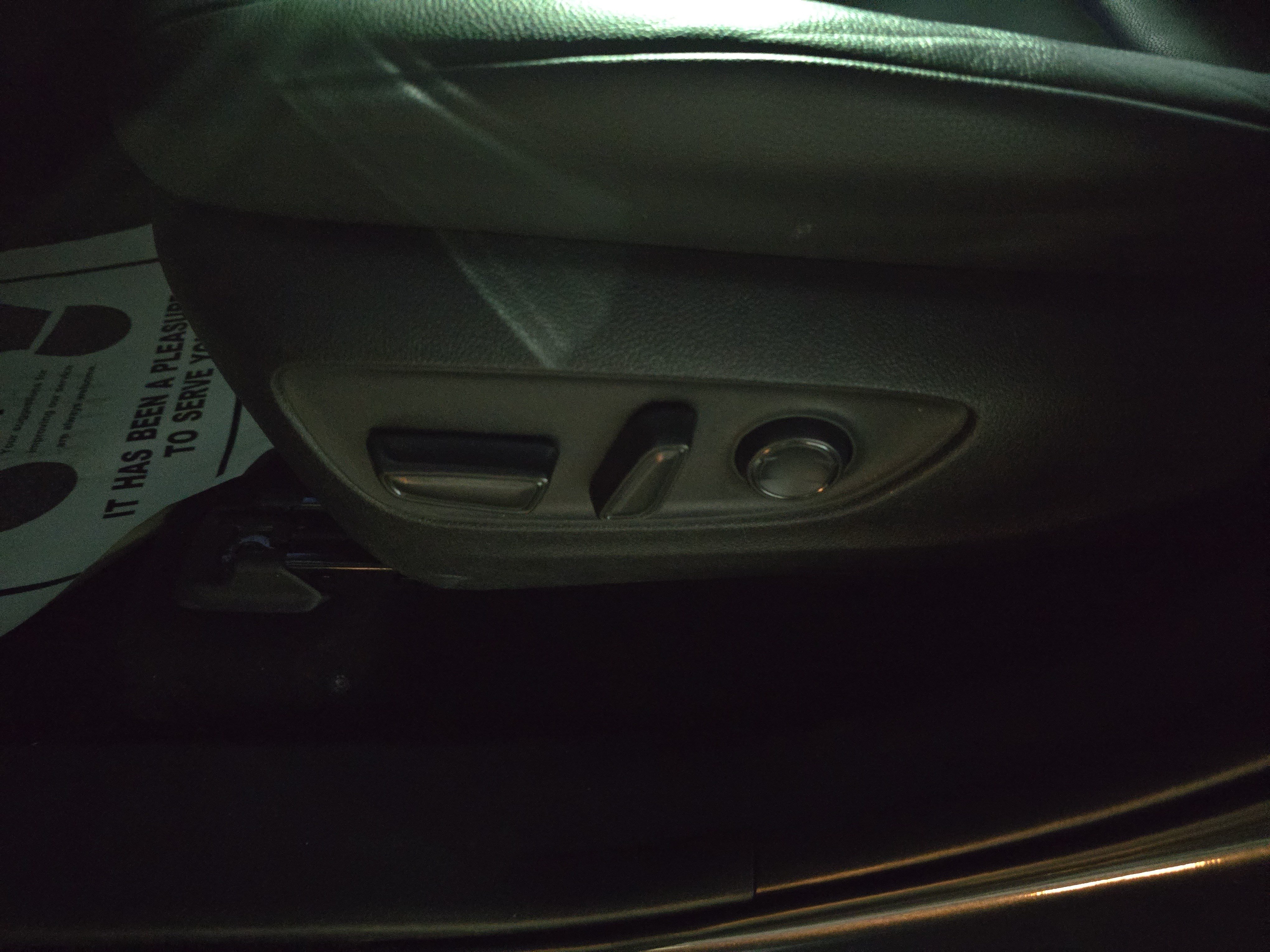 Used 2023 Toyota Highlander XLE FWD image 29