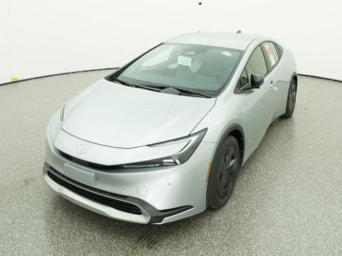 New 2026 Toyota Prius Plug-In Hybrid FWD image 39