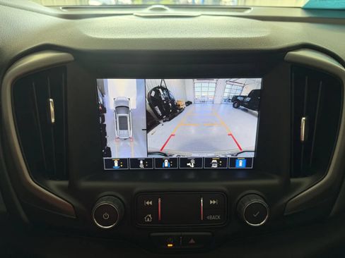 Used 2022 GMC Terrain AT4 w/ Infotainment Package II AWD/4WD image 40