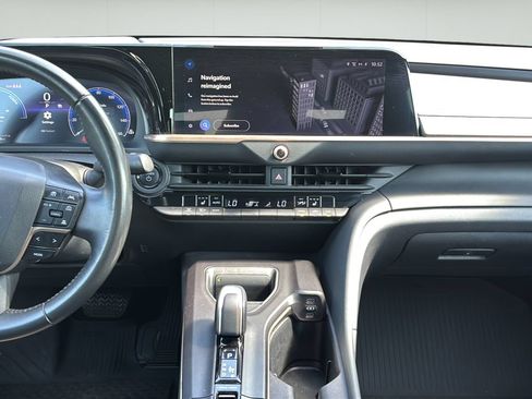Used 2023 Toyota Crown AWD/4WD image 22
