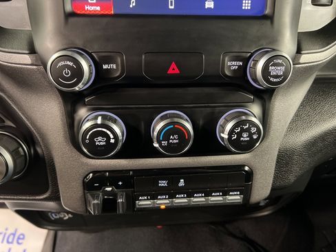 Used 2024 RAM 2500 Tradesman w/ Chrome Appearance Group image 14