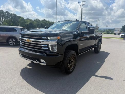 Used 2023 Chevrolet Silverado 2500 High Country w/ Z71 Off-Road Package AWD/4WD image 2