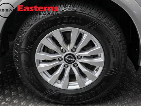 Used 2024 Nissan Armada SV image 39