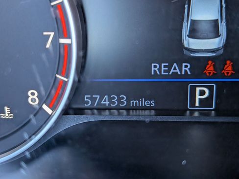 Used 2024 Nissan Altima 2.5 SV FWD image 13