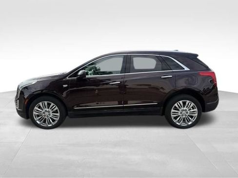 Used 2017 Cadillac XT5 Premium Luxury w/ Driver Assist Package AWD/4WD image 6