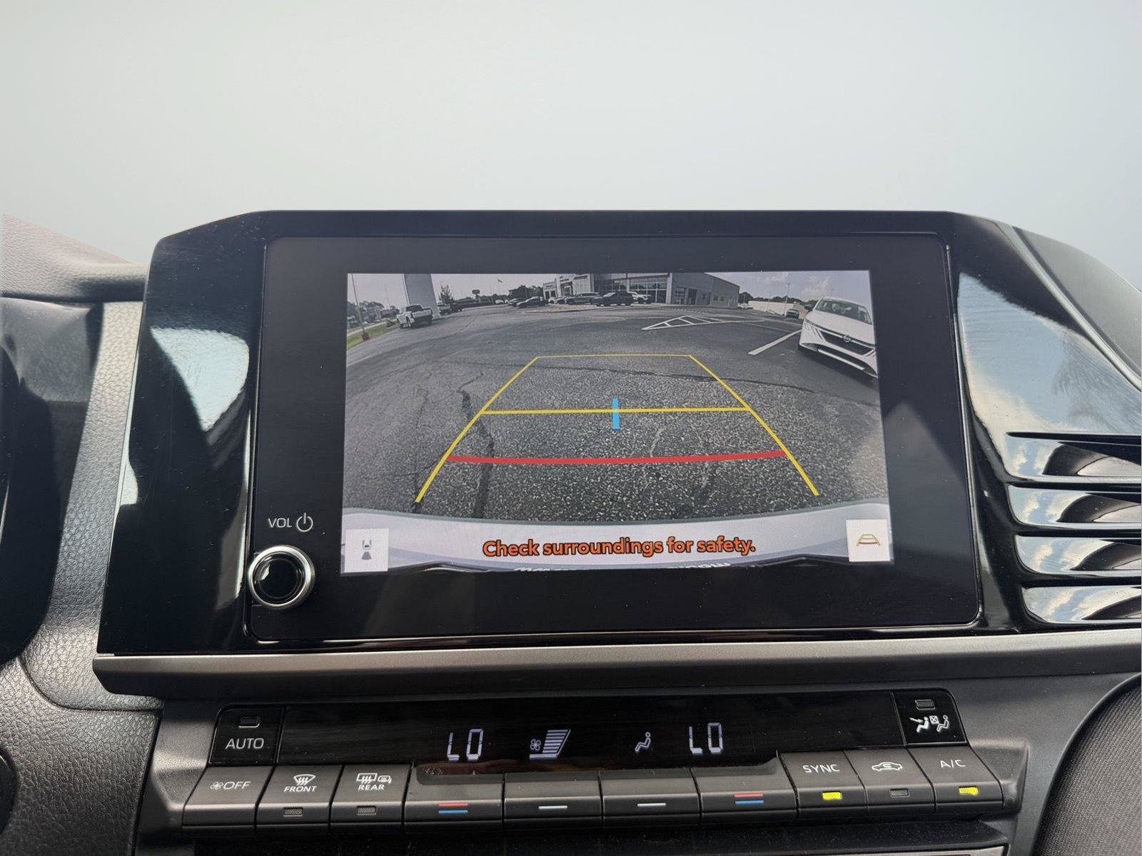 Used 2025 Toyota Camry LE FWD image 28