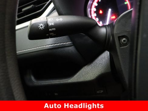 Used 2024 Toyota RAV4 XLE w/ Convenience Package image 25