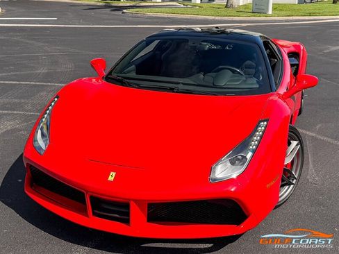 Used 2019 Ferrari 488 GTB RWD image 7