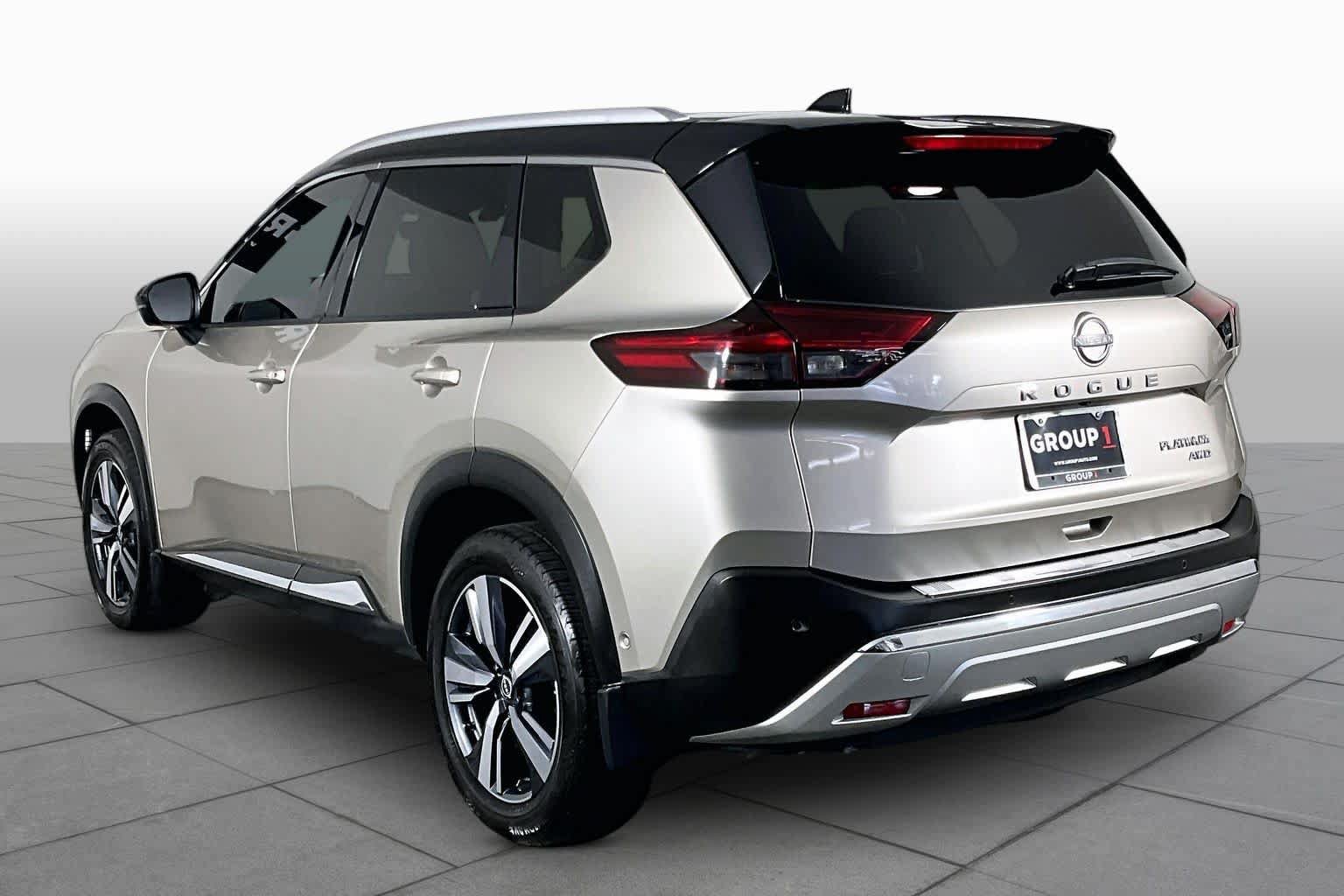 Used 2023 Nissan Rogue Platinum w/ Platinum Premium Package AWD/4WD image 11