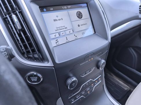 Used 2019 Ford Edge SEL w/ Equipment Group 201A FWD image 27