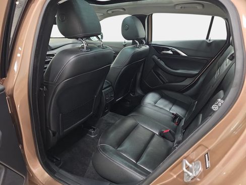 Used 2017 INFINITI QX30 Premium w/ Navigation Package AWD/4WD image 12
