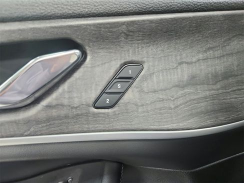 Used 2024 Jeep Grand Cherokee Limited image 21