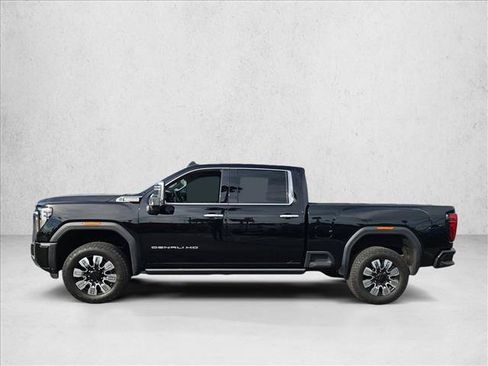 Used 2024 GMC Sierra 2500 Denali w/ Denali Reserve Package AWD/4WD image 9