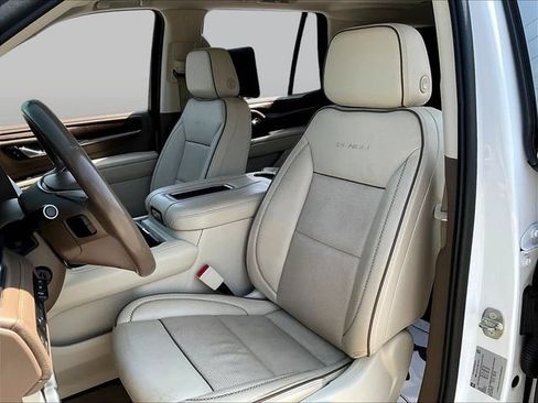Used 2021 GMC Yukon Denali w/ Denali Premium Package RWD image 23