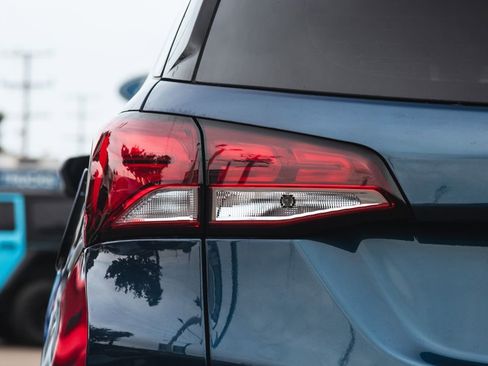 Used 2022 Chevrolet Equinox LT image 8