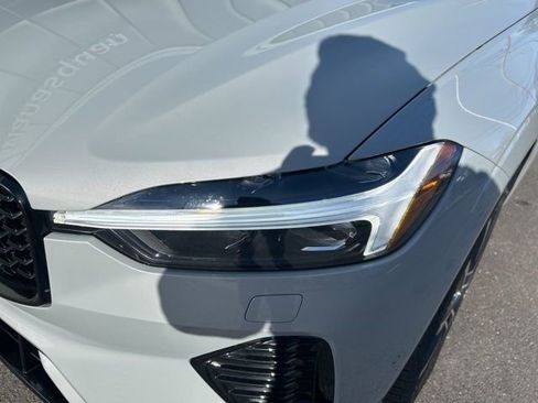 Certified 2025 Volvo XC60 B5 Plus AWD/4WD image 8