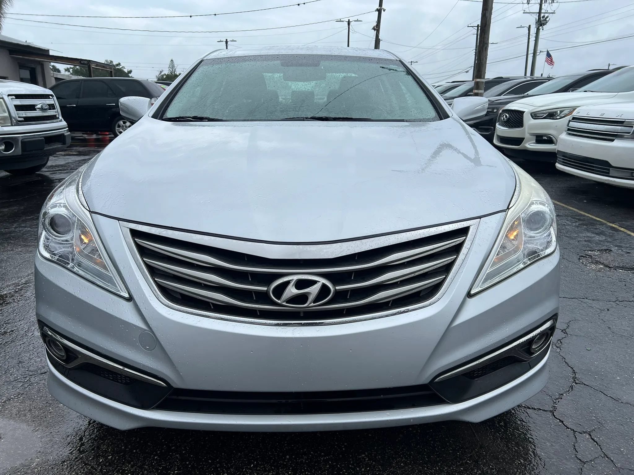 Used 2017 Hyundai Azera FWD image 3