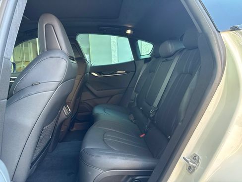 Certified 2023 Maserati Levante GT AWD/4WD image 21