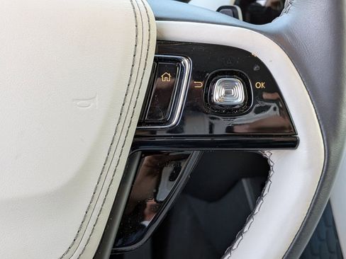 Certified 2025 Lincoln Aviator Reserve image 32