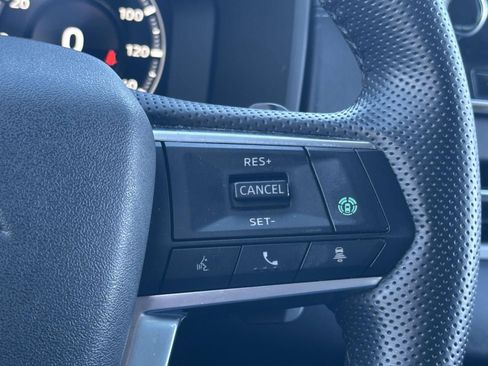 Used 2023 Mitsubishi Outlander 4WD Plug-In Hybrid image 23