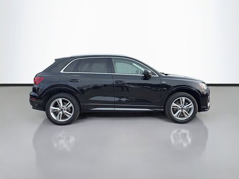 Certified 2024 Audi Q3 2.0T Premium Plus image 2