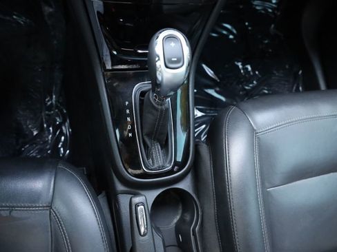 Used 2018 Buick Encore Essence image 24