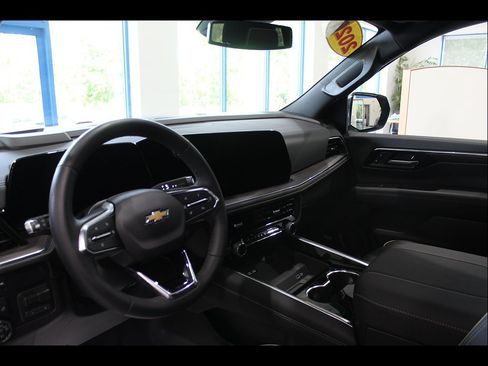 Used 2026 Chevrolet Tahoe Premier w/ Sun And Tow Package AWD/4WD image 13
