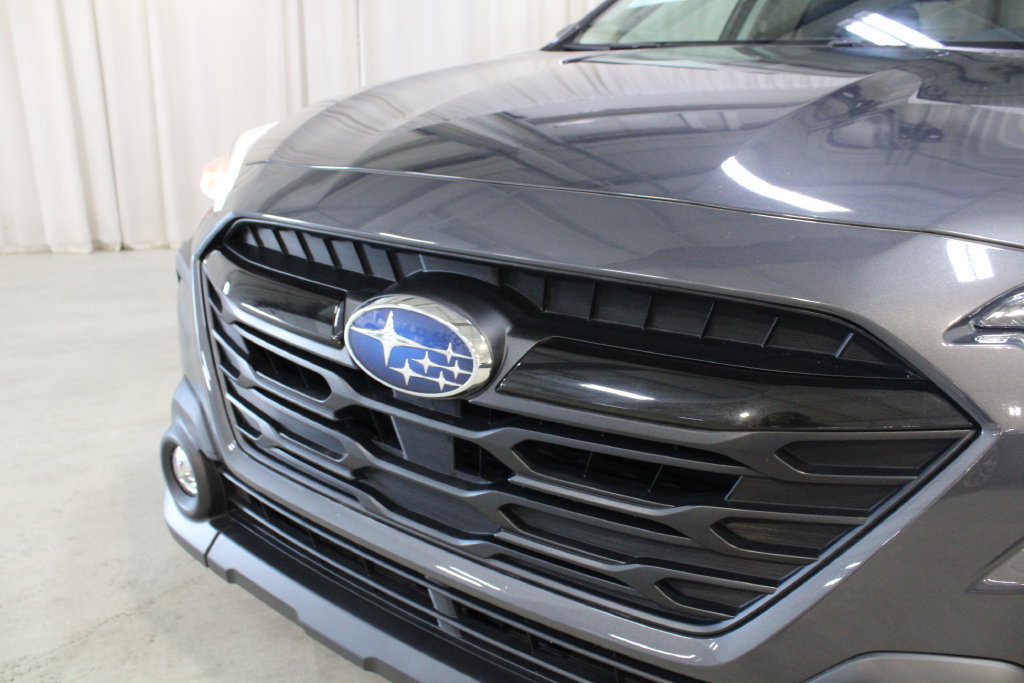 Used 2024 Subaru Outback Onyx Edition AWD/4WD image 33