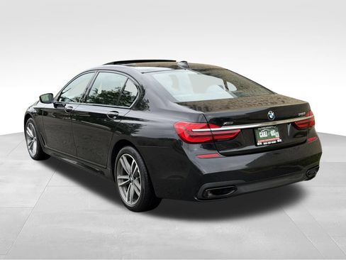 Used 2019 BMW 740i xDrive w/ M Sport Package AWD/4WD image 7